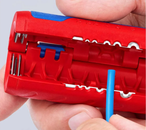 Резак для гофротрубы Knipex TwistCut фото 3 Резак для гофротрубы Knipex TwistCut фото фото 3